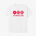 Camiseta com estampa frontal de três círculos estilizados e texto "BTS WORLD TOUR" abaixo, em um design clean e moderno.