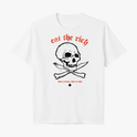 Camiseta com estampa frontal de caveira com garfo e faca cruzados, texto em estilo gótico "eat the rich" e "born to lose, live to win", com símbolo de espadas.