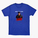 Camiseta com estampa frontal de personagem masculino estilizado usando jaqueta e texto "Just A Guy Who Loves Anime" em destaque.