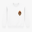 Moletom com estampa frontal de coração flamejante com coroa espinhada e cruz, envolto por faixa com texto, e estampa traseira de logotipo com coroa acima.