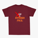 Camiseta com estampa frontal de símbolo de basquete com palavras associadas e estampa traseira de texto com destaque para "Liso & Enterra Fácil".