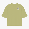 Camiseta com estampa frontal de um planeta com os dizeres "Void Infinity" e estampa traseira do mesmo planeta sobre fundo de linhas com repetição do texto.