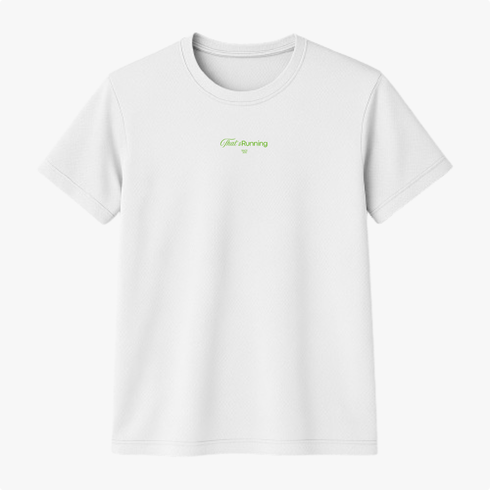 Camiseta com estampa frontal de texto pequeno e minimalista centralizado "That's Running" e estampa traseira de símbolo discreto logo abaixo da gola.