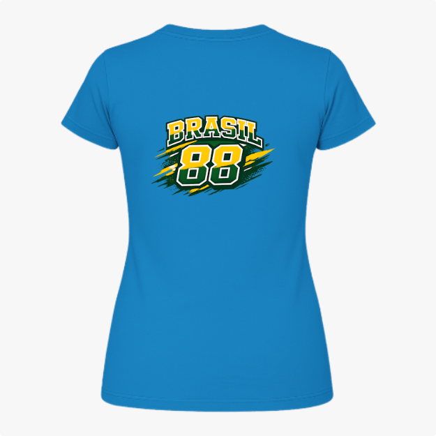 Camiseta com estampa frontal de "Rawbeat 88" em estilo esportivo dinâmico e estampa traseira de "Brasil 88" com mesmo estilo impactante.