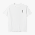 Camiseta com estampa frontal de cruz vertical com detalhes finos e estampa traseira com frase "SOMOS A GERAÇÃO ELEITA", globo de linhas e citação bíblica.