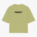 Camiseta com estampa frontal de texto estilizado "REMNNT" em letras maiúsculas e "IMBATÍVEL" em tamanho menor, alinhados centralmente.