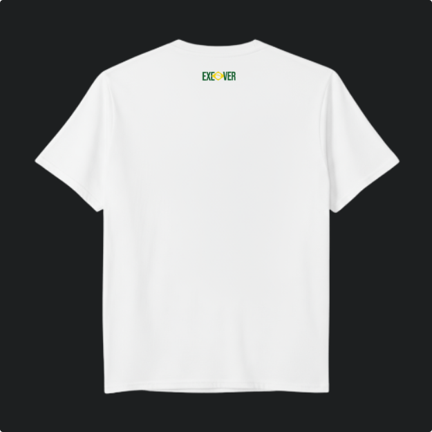 Camiseta com estampa frontal de "ORDEM & PROGRESSO" sobre uma bandeira fragmentada do Brasil e estampa traseira com "ELEVEN" e um pequeno símbolo.