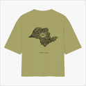 Camiseta com estampa frontal de texto "A.SP.PAS" verticalmente e estampa traseira de mapa contornado com "1554" centralizado e "SÃO PAULO" abaixo.