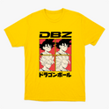 Camiseta com estampa frontal de quatro quadrados ilustrando personagens de cabelo arrepiado, acompanhados pelas letras "DBZ" acima e texto em japonês abaixo.