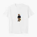 Camiseta com estampa frontal de uma raposa vestida em roupas casuais, olhando para cima com uma pequena estrela brilhando acima de sua cabeça.