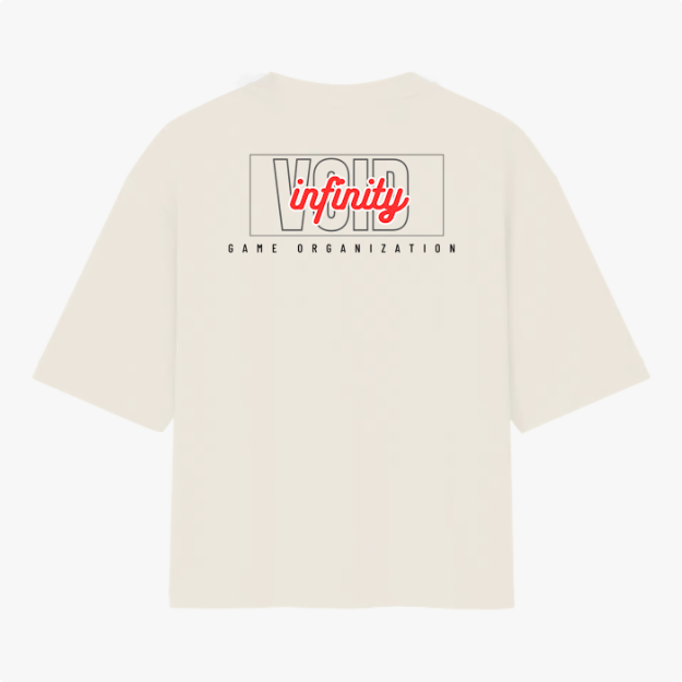 Camiseta com estampa traseira de "VOID" em contorno com "infinity" em destaque no centro, acompanhada pela inscrição "GAME ORGANIZATION" abaixo.
