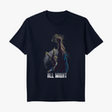Camiseta com estampa frontal de personagem erguendo o punho em estilo heróico, rodeado por pontos luminosos, acompanhada da inscrição "All Might".