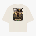 Camiseta com estampa frontal de "HOPE" em letras estilizadas e estampa traseira de ilustração vibrante: soldado com bandeira em cena de batalha épica.
