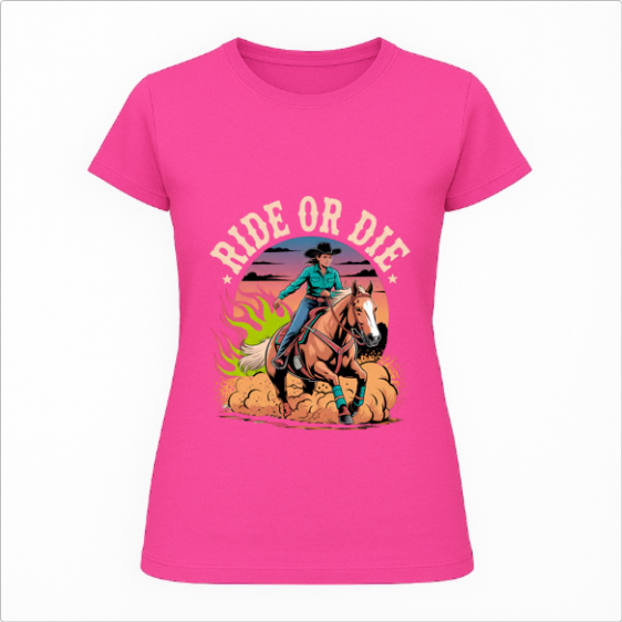 Camiseta com estampa frontal de cowboy montado em cavalo, fundo de pôr do sol com chamas verdes e a frase "Ride or Die" em destaque.