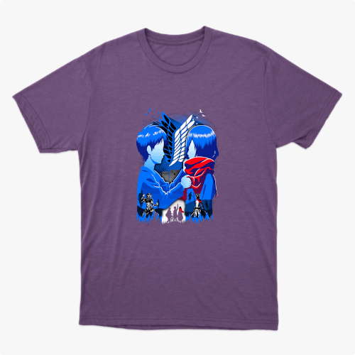 Camiseta com estampa frontal de duas figuras de perfil, uma com cachecol, enquadradas por um emblema, com silhuetas de várias pessoas ao fundo.