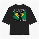 Camiseta com estampa frontal de número '44' no lado esquerdo superior e estampa traseira de pessoa segurando bandeira brasileira e textos em destaque.