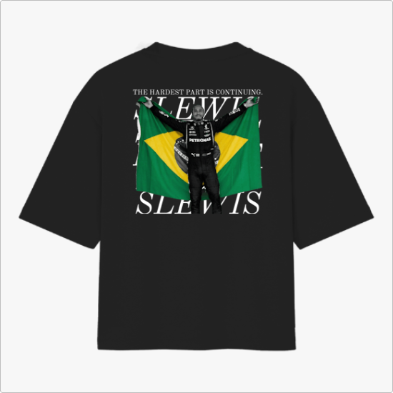 Camiseta com estampa frontal de número '44' no lado esquerdo superior e estampa traseira de pessoa segurando bandeira brasileira e textos em destaque.