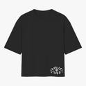 Camiseta com estampa frontal de texto "AYRUS STREET" em tipografia estilizada e detalhe gráfico centralizado e estampa traseira com a palavra "AYRUS".