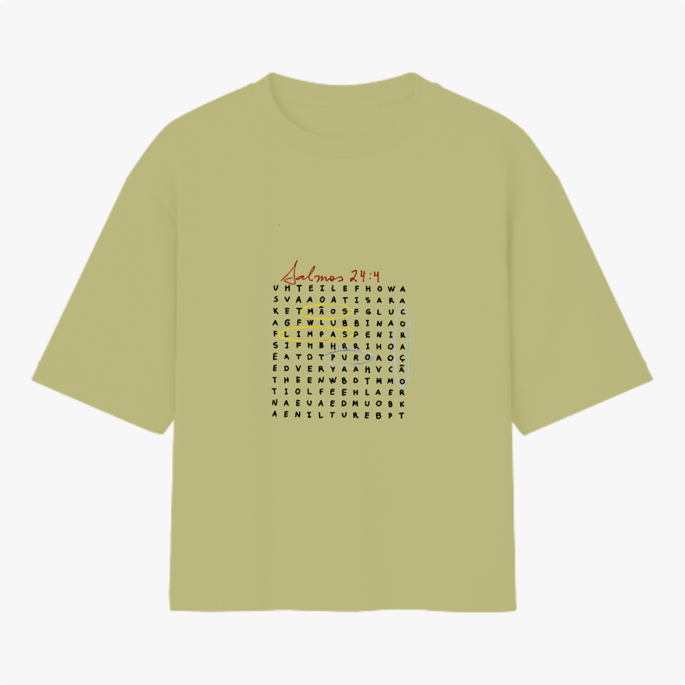 Camiseta com estampa frontal de um caça-palavras com letras agrupadas em quadrado e título "Salmos 24:4" destacado em escrita cursiva no topo.