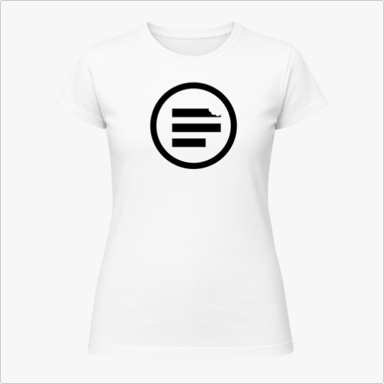 Camiseta com estampa frontal de círculo emoldurando três linhas horizontais, uma delas com pequeno detalhe misterioso, criando um símbolo enigmático.