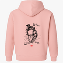 Moletom com estampa frontal de retângulo contendo texto estilizado e estampa traseira de coração anatômico detalhado acompanhado de frase inspiradora e referência.