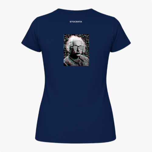 [Camiseta] com estampa frontal de símbolo geométrico com letra estilizada e estampa traseira de rosto icônico pixelado, acompanhado de texto discreto.