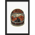 Quadro com estampa de estrada sinuosa cercada por montanhas da Rota 66, placa icônica ao lado, texto "Arizona" no topo e "The Mother Road" na base.