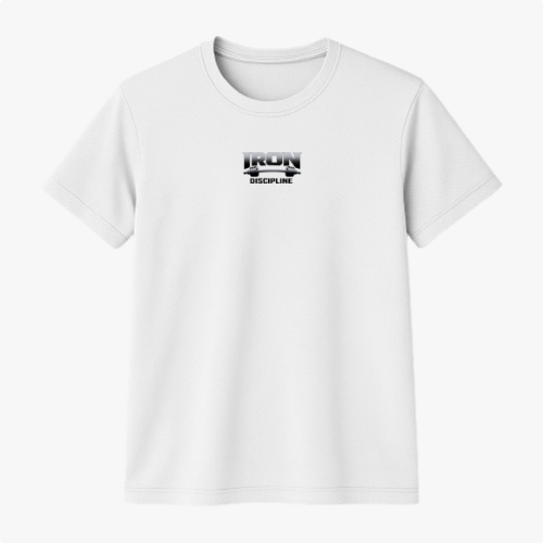 Camiseta com estampa frontal de texto tridimensional "IRON DISCIPLINE" em estilo metálico, realçando um design robusto e moderno.