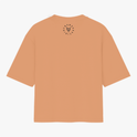 Camiseta com estampa frontal de cavalo de Tróia com símbolo masculino e texto "CAVALO DE TRÓIA DA MASCULINIDADE" e estampa traseira de logotipo circular.