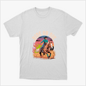 Camiseta com estampa frontal de um cavaleiro galopando em um cavalo, cercado por chamas e poeira, com a frase "Ride or Die" em destaque no topo.