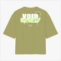 Camiseta com estampa traseira de "VOID INFINITY" com efeito de tinta escorrendo, acompanhada por "STREET RACING CLUB" em arco e "ESTD 2023" abaixo.