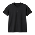 Camiseta com estampa frontal de pequeno detalhe estilizado, possivelmente um desenho linear ou gráfico minimalista localizado no centro superior.