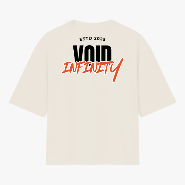 Camiseta com estampa traseira de "ESTD 2025 VOID INFINITY" em tipografia marcante, combinando estilos modernos com um toque ousado.