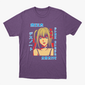 Camiseta com estampa frontal de uma personagem anime com cabelos longos, acompanhada de textos em estilo japonês ao redor.