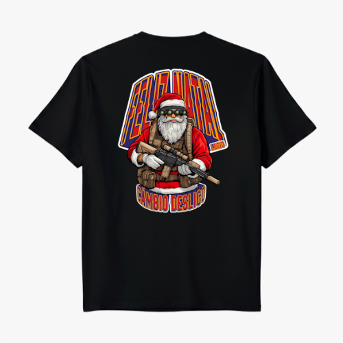 Camiseta com estampa frontal de um pequeno logotipo retangular com a palavra "Legion" e estampa traseira de Papai Noel armado com mensagem "Feliz Natal, câmbio desligo".