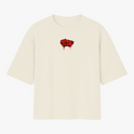 Camiseta com estampa frontal de letras estilizadas "No Mercy Club" com efeito escorrido e estampa traseira de uma cobra com capuz erguido e detalhes geométricos.
