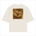 Camiseta com estampa frontal de texto minimalista "MORE COFFEE" e estampa traseira de um gato com expressão expressiva em um estilo artístico detalhado.