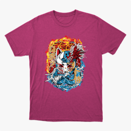 Camiseta com estampa frontal de máscara kitsune centralizada entre chamas e ondas, com kanjis japoneses e detalhes intricados de movimento e textura.