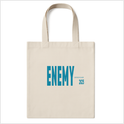 Ecobag com estampa frontal de palavras "ENEMY" e "2025" em tipografia destacada e moderna, alinhadas à esquerda.