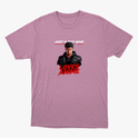 Camiseta com estampa frontal de personagem masculino estilizado usando jaqueta e texto "Just A Guy Who Loves Anime" em destaque.