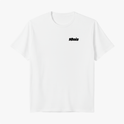 Camiseta com estampa frontal de texto estilizado "10nis" e estampa traseira de ilustração de duas pessoas jogando tênis com fala "Sque!" em quadrinho.