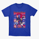 Camiseta com estampa frontal de personagens de anime em poses dinâmicas, cercados por quadrados com retratos menores e textos estilizados japoneses.