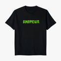Camiseta com estampa frontal de palavra em fonte geométrica e estampa traseira de símbolo geométrico centralizado próximo à gola.