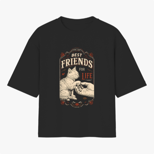 Camiseta com estampa frontal de um gato e um cachorro deitados lado a lado, com a inscrição "Best Friends for Life" em letras estilizadas.