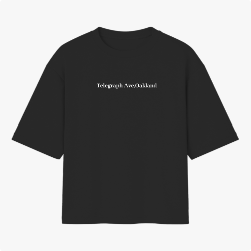 Camiseta com estampa frontal de "Telegraph Ave, Oakland" e estampa traseira de personagem estilizado com tentáculos e texto "Childish Gambino".