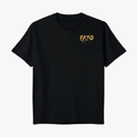 Camiseta com estampa frontal de letras desgastadas "FAFO" pequenas e estampa traseira de imagem com helicópteros, homem vendado e texto "FU*K AROUND FIND OUT FAFO LEGIO".