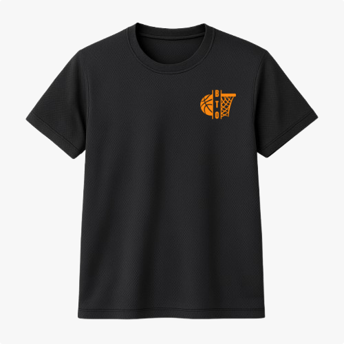 Camiseta com estampa frontal de bola de basquete e cesta, acompanhada da palavra "BIDO" estilizada verticalmente, e estampa traseira com a mensagem "X LISO & ENTERRA FÁCIL".