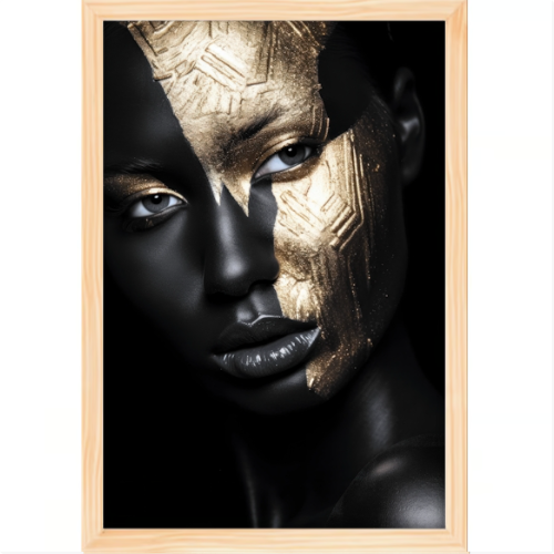 Quadro com estampa frontal de rosto feminino em close com maquiagem artística, trazendo contraste marcante entre detalhes metálicos e sombreados.