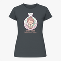 Camiseta com estampa frontal de uma figura estilizada dentro de um balão de laboratório, rodeada por símbolos científicos e a inscrição "Marie Curie Radiochemistry Pioneer".