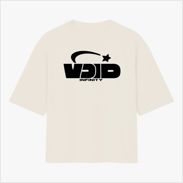 Camiseta com estampa traseira de logotipo estilizado "VOID INFINITY", acompanhada por um arco e uma estrela, criando um visual dinâmico e moderno.